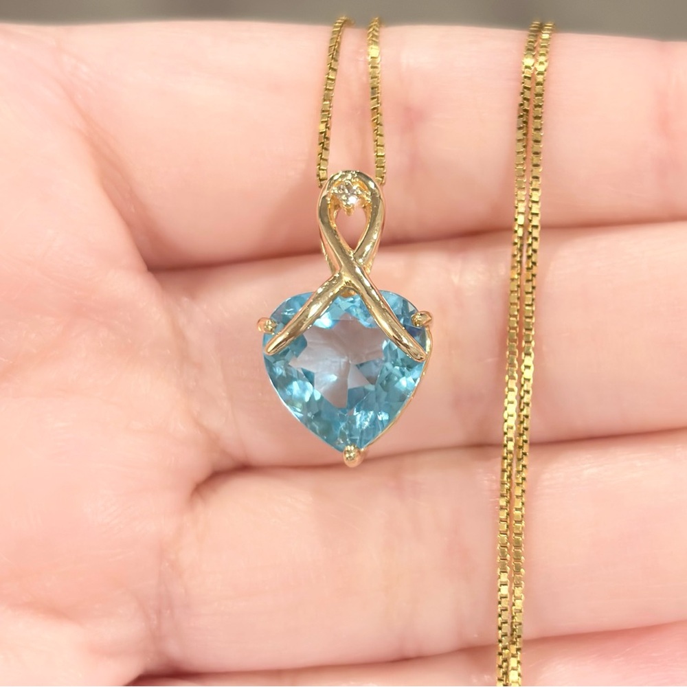 14K Gold Swiss Blue Topaz Heart Pendant: Diamond Accent Filigree - Picture 4 of 12